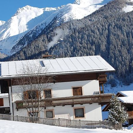 Pension Rainhof Santa Maddalena in Casies Kültér fotó